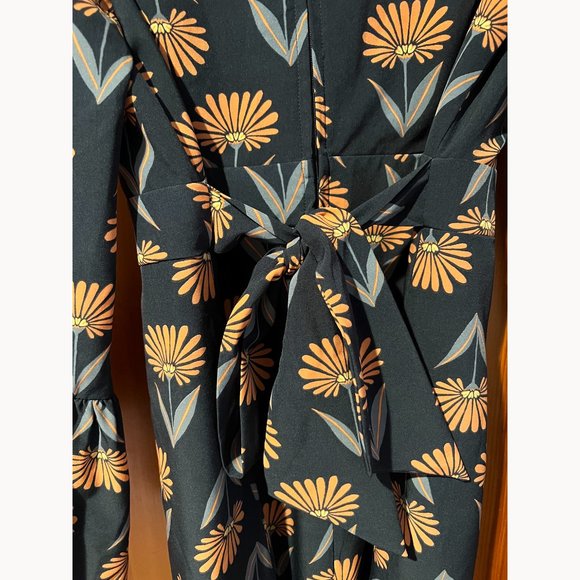 Modcloth Navy Floral Through The Bluebells Bell-Sleeve Empire-Waist Dress size M - Picture 5 of 5